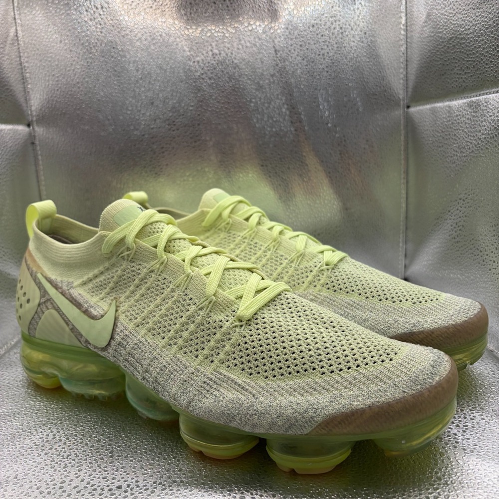 Size 12.5 Nike Air VaporMax Coconut Milk Olive Mens Running Shoes AR4480-991